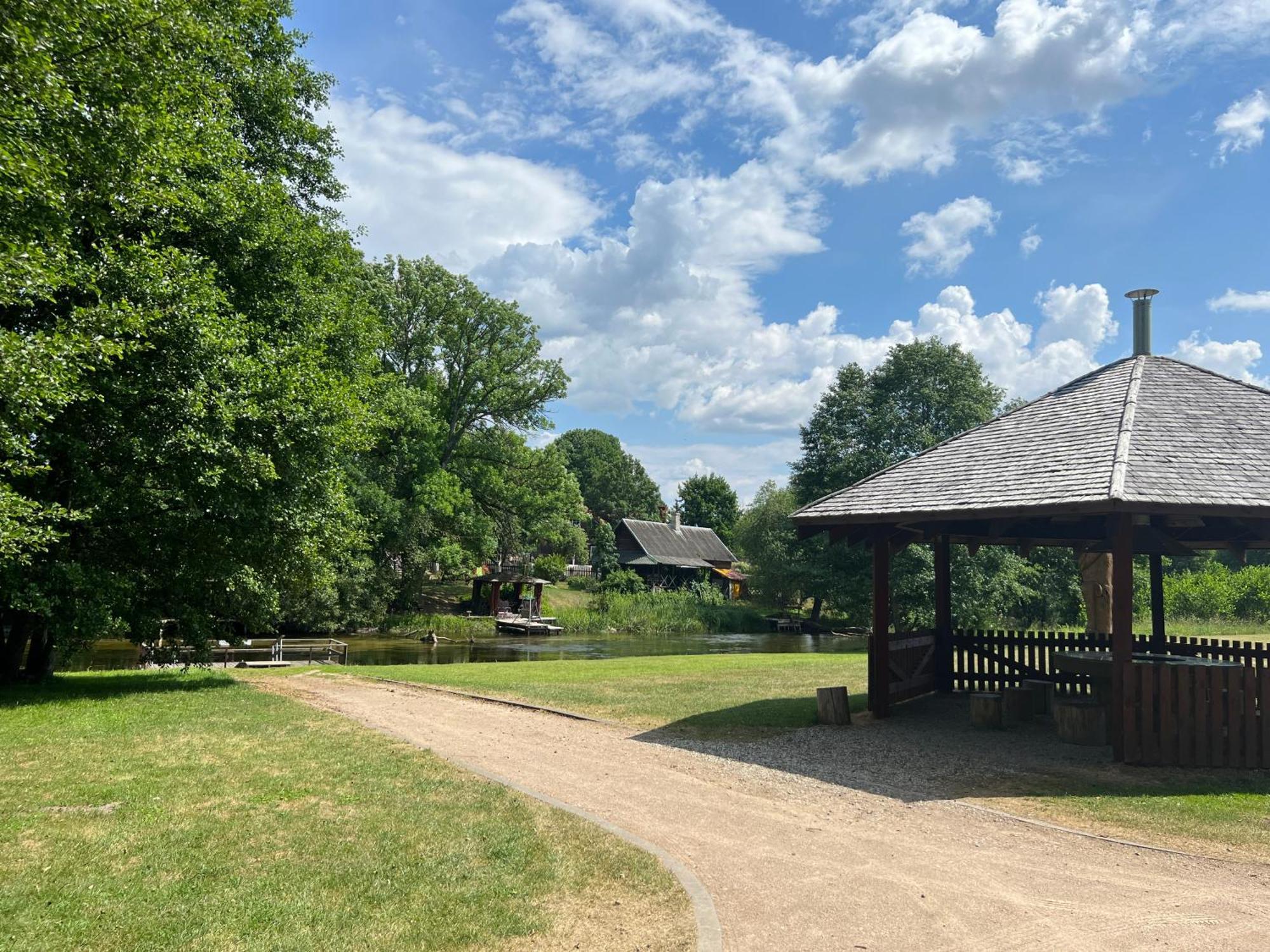 Villa Arjola Kaltanenai Bagian luar foto